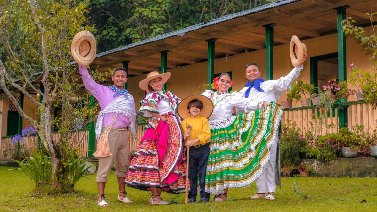 ¡LANZAN 48 º EDICIÓN DEL GRAN FESTIVAL FOLCLÓRICO COLOMBIANO!￼