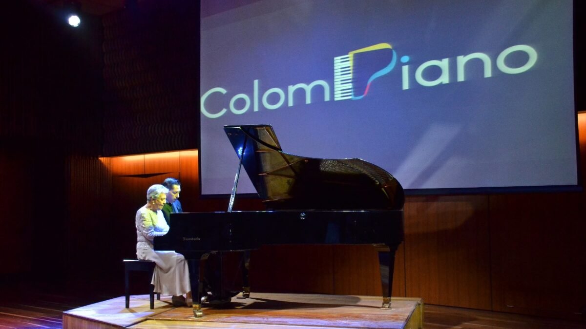 MAESTRAS DEL PIANO COLOMBIANO EN EL TEATRO CAFAM FLORESTA