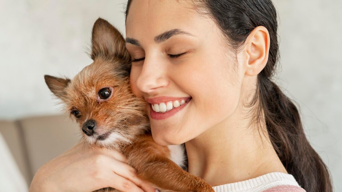 JORNADA DE ADOPCIÓN DE MASCOTAS EN EL CENTRO COMERCIAL PORTAL DE LA 80