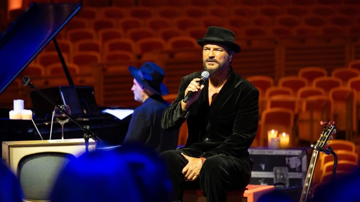 RICARDO ARJONA PRESENTA UNA SERIE DE VIDEOS EN VIVO DE SU EXITOSO ÁLBUM “SECO”