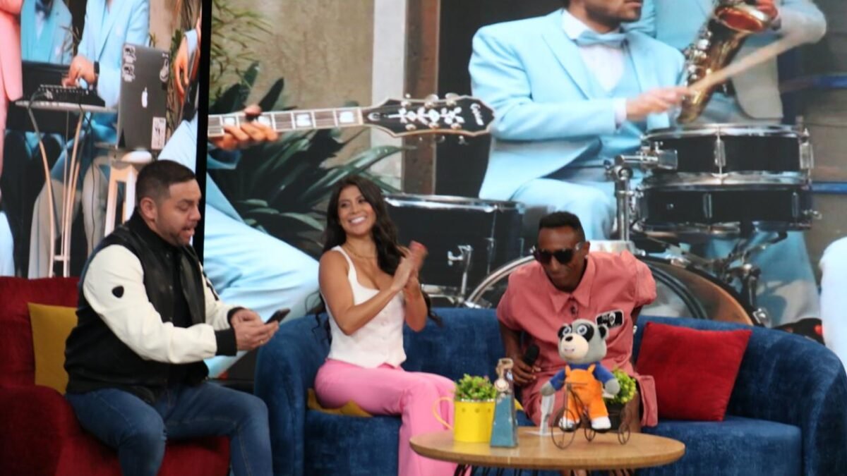  ¡SALIÓ EL SOL!  AHORA DESDE LAS 8:30 DE LA MAÑANA