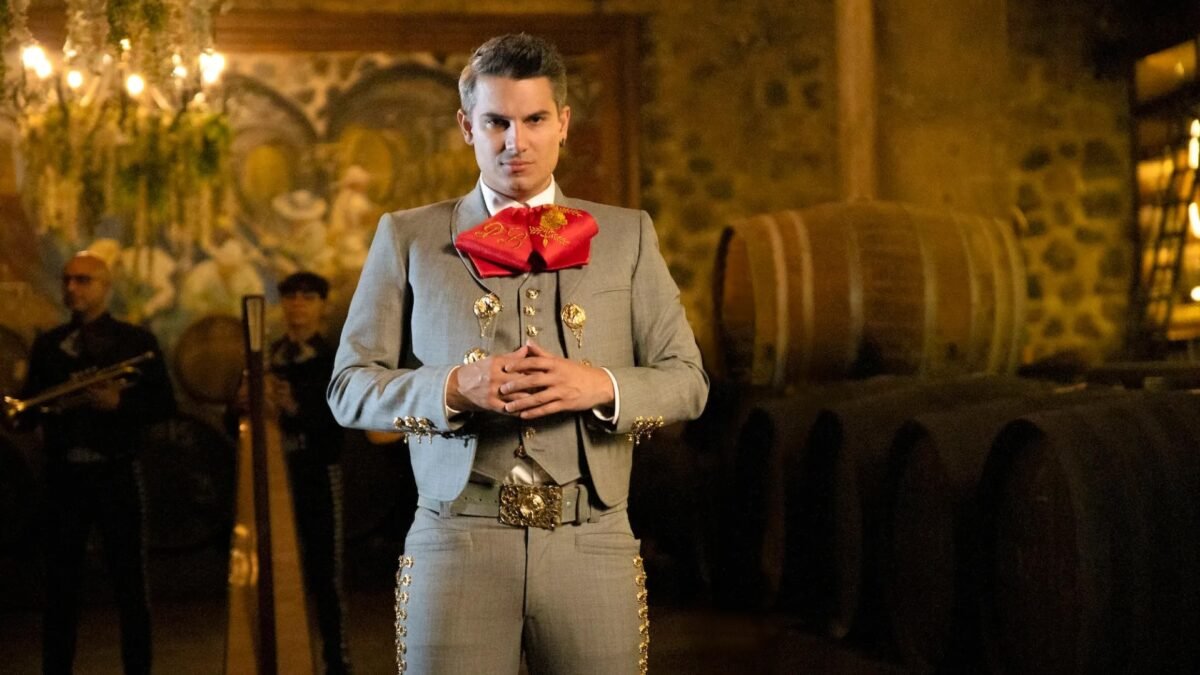 PIPE BUENO  PRESENTA SU ÁLBUM  “VIVES CON MARIACHI”