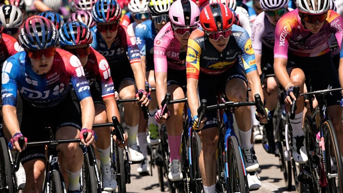 GIRO DE ITALIA FEMENINO 2025DSPORTS Y DGO TRANSMITIRÁN EN EXCLUSIVALA CARRERA MÁS EMBLEMÁTICA DEL CICLISMO FEMENINO