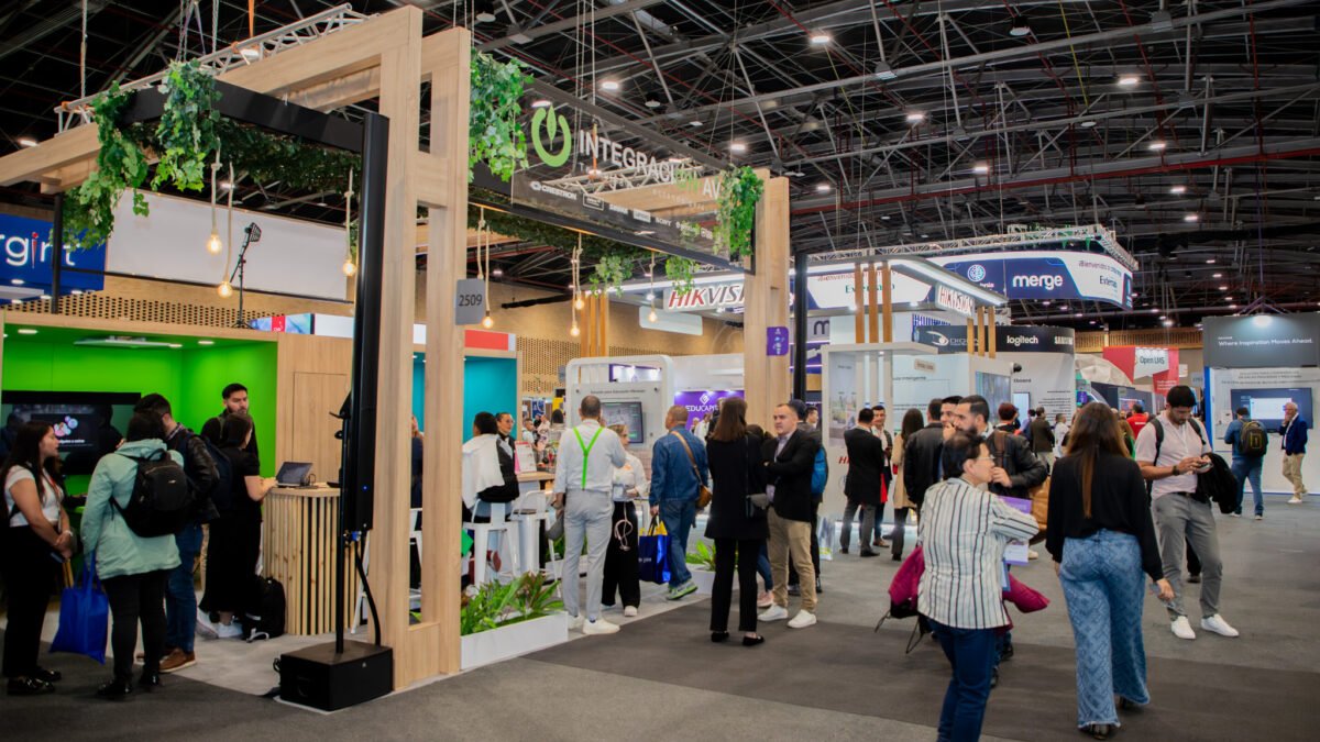 EDUTECHNIA 2025 PRESENTA SU FORO ACADÉMICO: LIDERAR, INNOVAR Y CONECTAR LA EDUCACIÓN PARA EL FUTURO