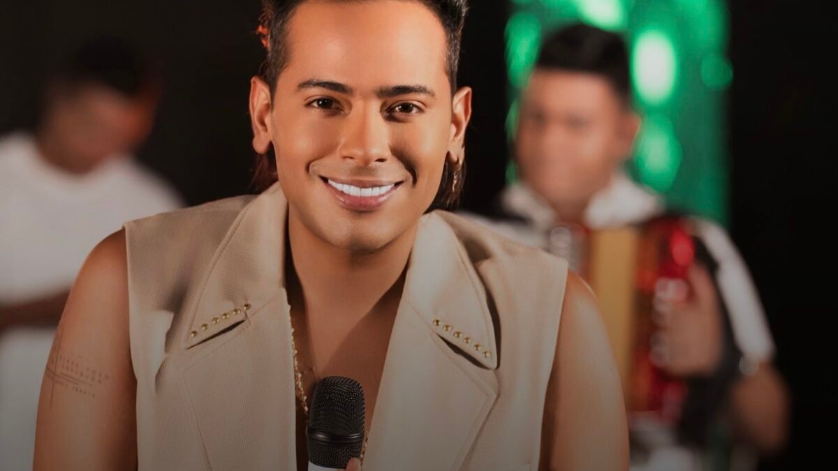 ORLANDO LIÑÁN  PRESENTA ““DE PARRANDA CON EL TIMBRE ORIGINAL”