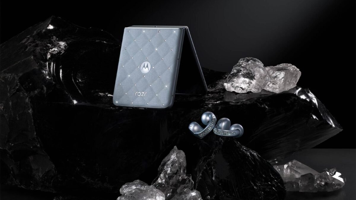 MOTOROLA Y SWAROVSKI Y SU COLECCION EXCLUSICA “THE  BRILLIANT COLLECTION”