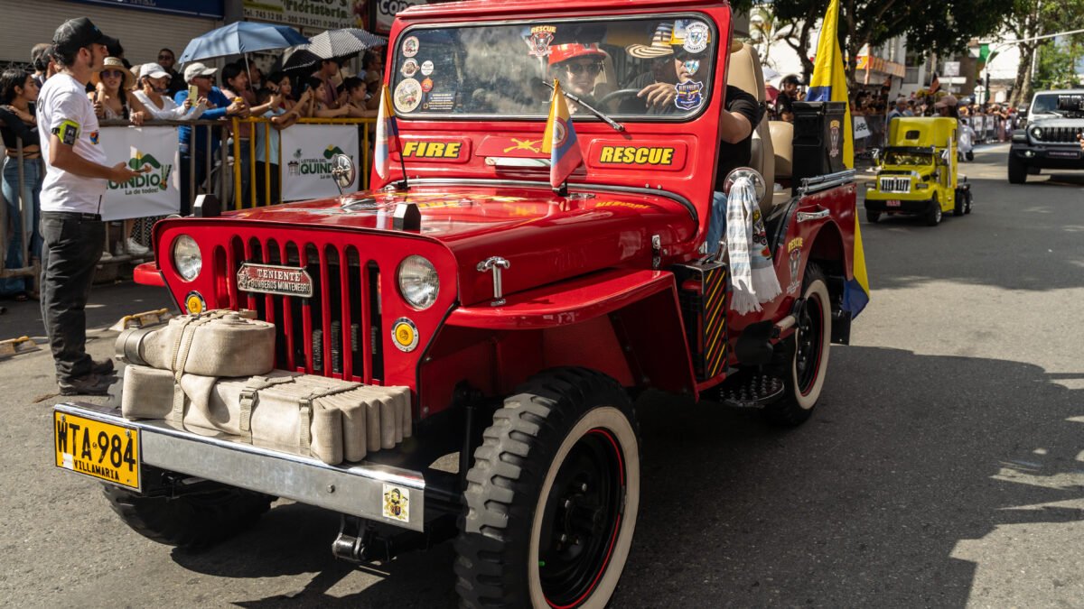 JEEP® VISTE AL NUEVO AVENGER CON ORGULLO CAFETERO