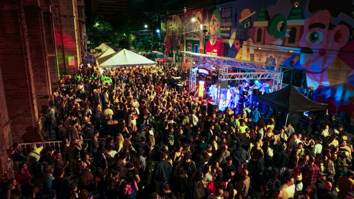 LA ALBORADA SE TRANSFORMA: MEDELLÍN LE DA LA BIENVENIDA A DICIEMBRE CON LA ALBOROTADA MÁS SPICY DE TODAS