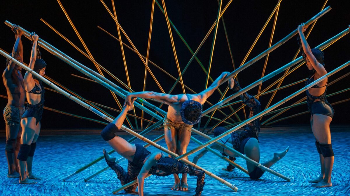 DEBORAH COLKER TRAE AL TEATRO COLÓN UNA PODEROSA REINVENCIÓN DE STRAVINSKY DESDE LA DANZA BRASILEÑA