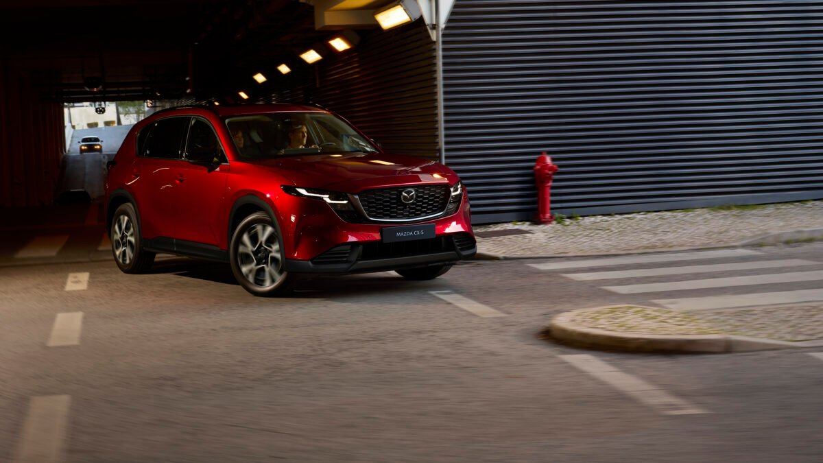 MAZDA REDEFINE SU SUV MÁS EMBLEMÁTICA: LA COMPLETAMENTE NUEVA MAZDA CX‑5