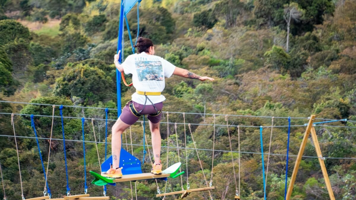 ¡EN BOYACÁ SE SURFEA EN LAS MONTAÑAS!: PASO DEL ÁNGEL Y ECOPARQUE EL HAYAL PRESENTAN “SURF EN EL AIRE